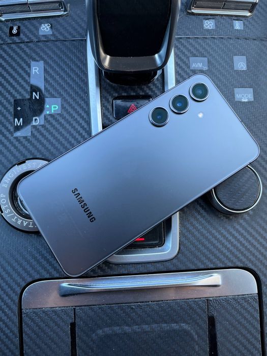 Samsung S24 Black (Торг есть)