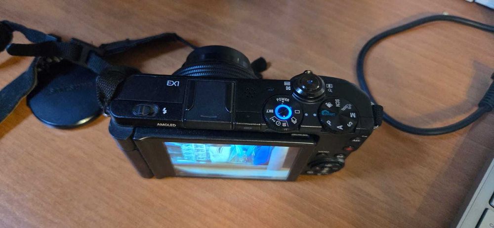 Фотоаппарат Samsung EX1