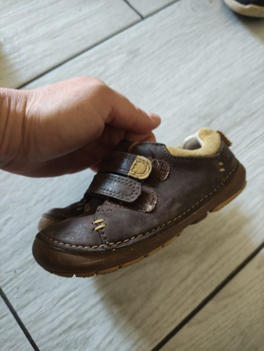 Adidași Nike și Clarks 22/22,5