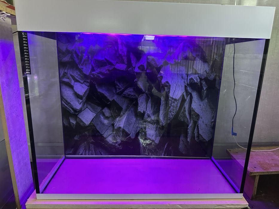 Akvarium Sotiladi 180 litr Ideal