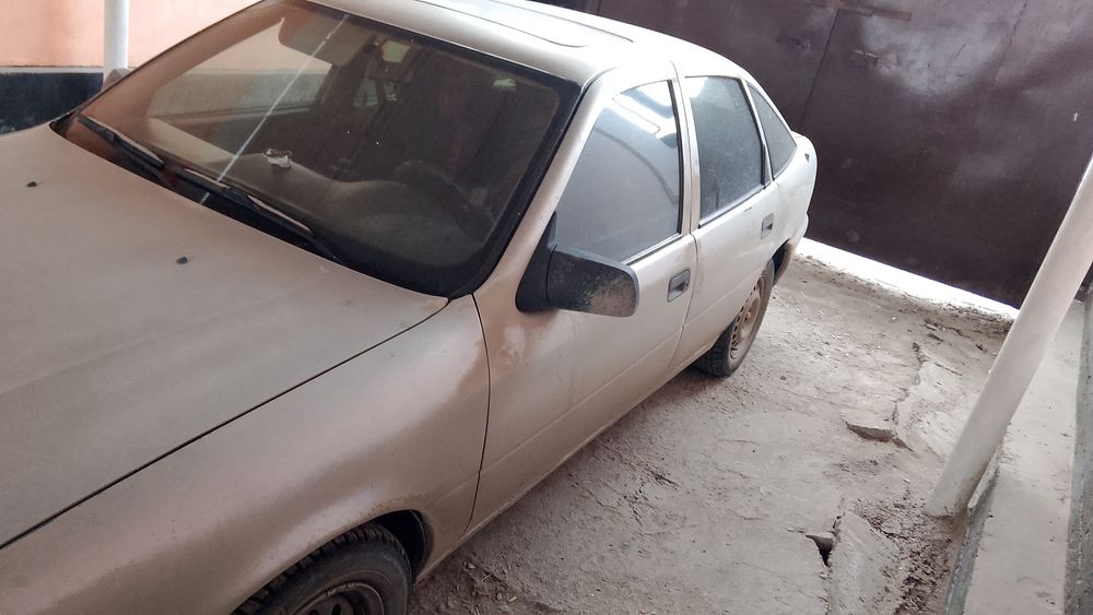 Опел Вектра 1,8 автомат