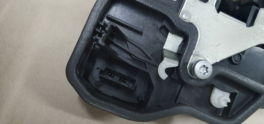 Broasca Usa Stanga Fata Spate dreapta BMW F10 F01 F30 F20 F07 F11 ETC.