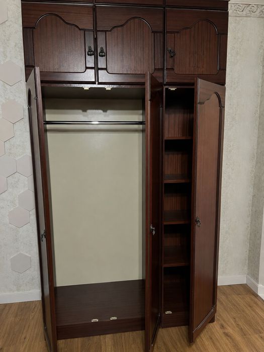Продам шкафы советские
