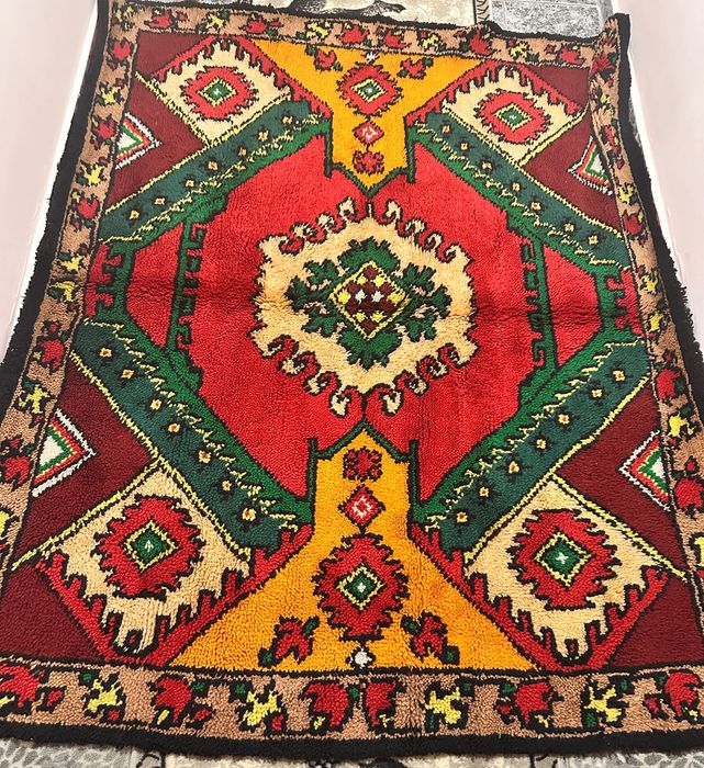 Чисто нов китеник с размери 170/220