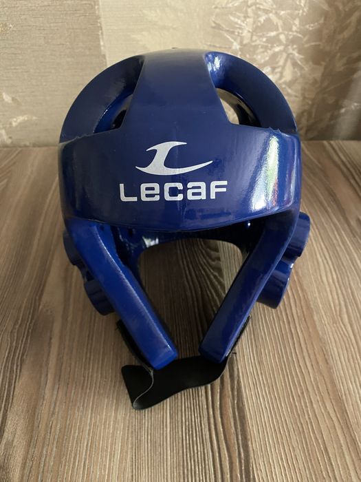 Шлем для тэквондо, каратэ