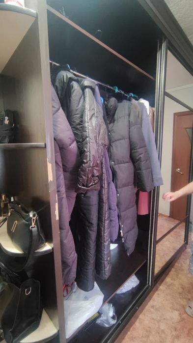 Шкаф большой вместительный