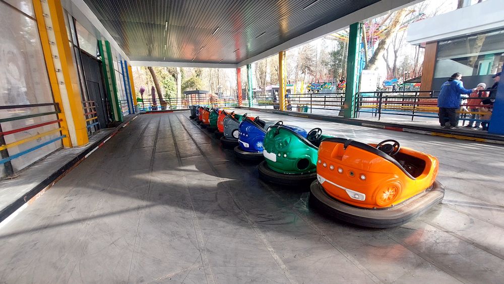 Avtodrom sotiladi !!! Xolati alo