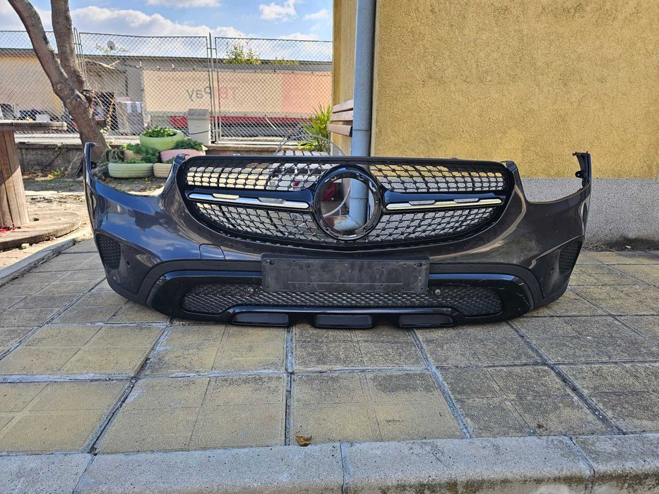 Оригинална обурудвана броня със решетка за Mercedes GLC W253