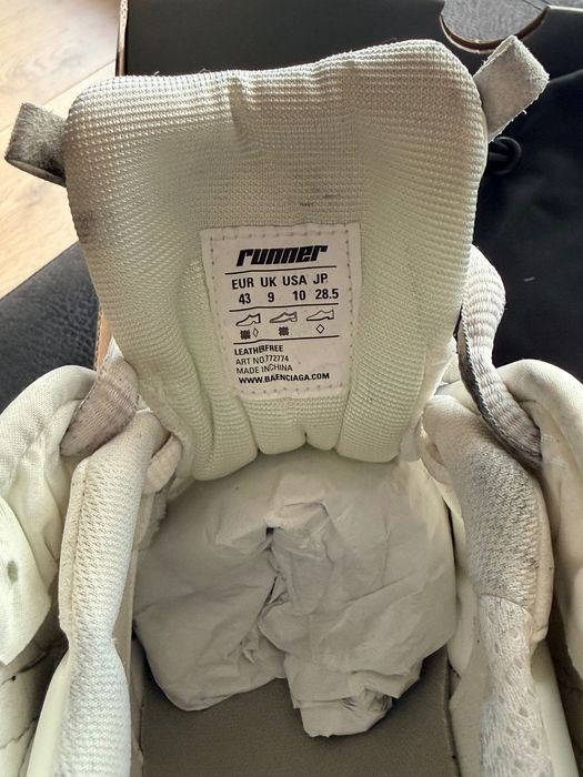Balenciaga runner