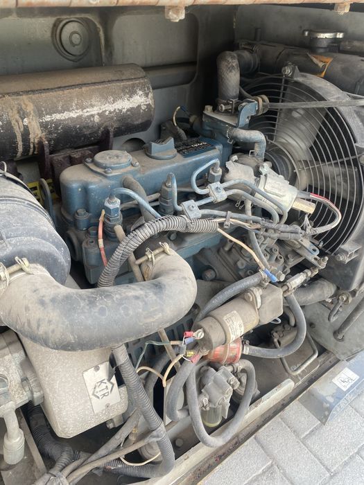 De vanzare sau da inchiriat nacela 4x4 diesel .