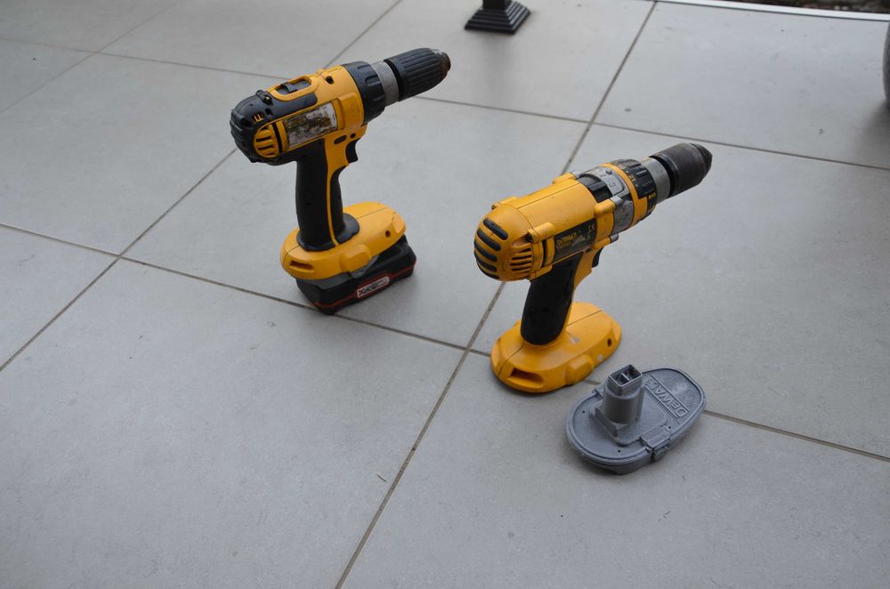 Filetante bormasina percutie Dewalt Parkside cap la unghi