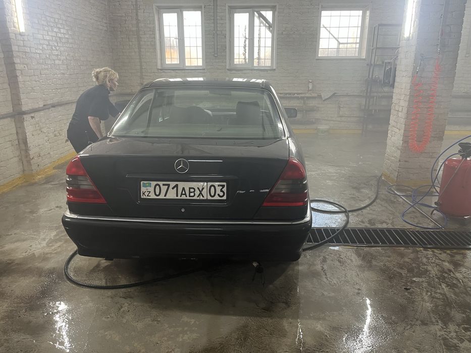 Мерсседес бенц С180