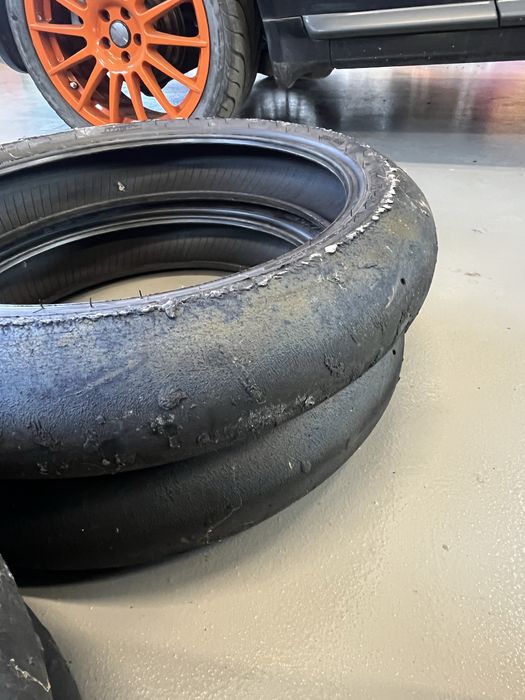 Bridgestone Racing Battlax, Pirelli 120/605/17 , 120/600/17 , 120/70/17 , 200/660/17 , 200/655/17 Чист слик сликове за мотор