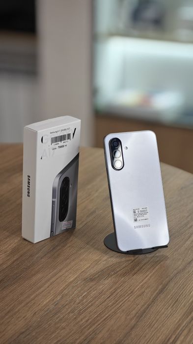 Samsung A17 | 256GB | Apple Room