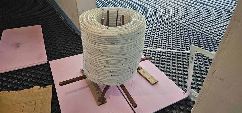 Rola țeavă PEX Uponor 16 mm – Rola întreagă de 260 m (Rămasă din lucrare)