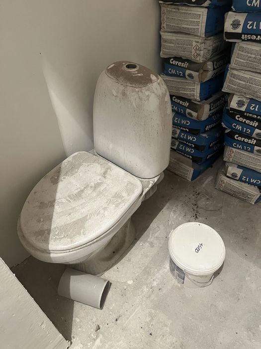 Продам унитаз и ванну