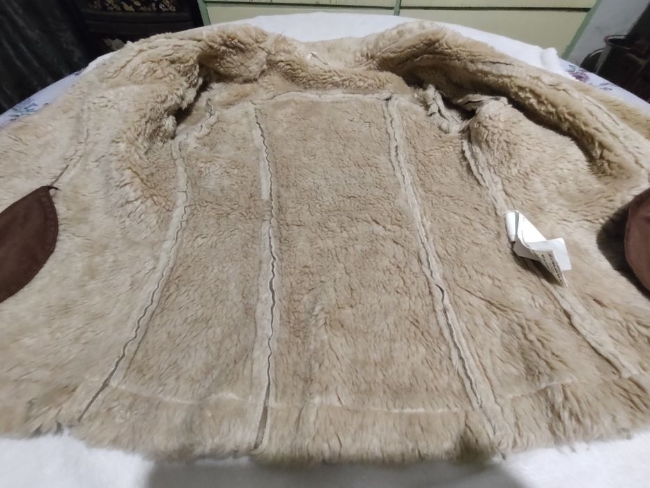 HAINĂ tip cojoc,din piele  îmblănită,foarte călduroasă