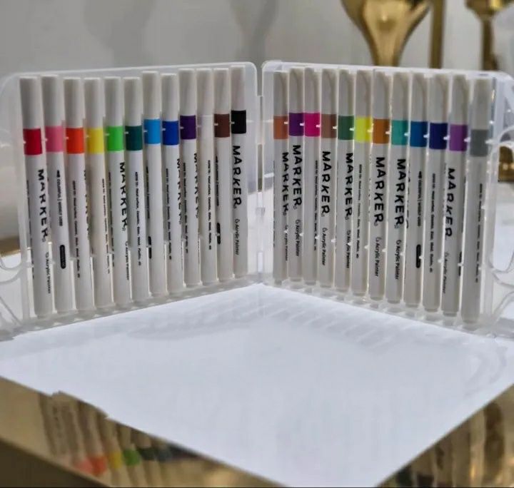 Акриловые маркеры