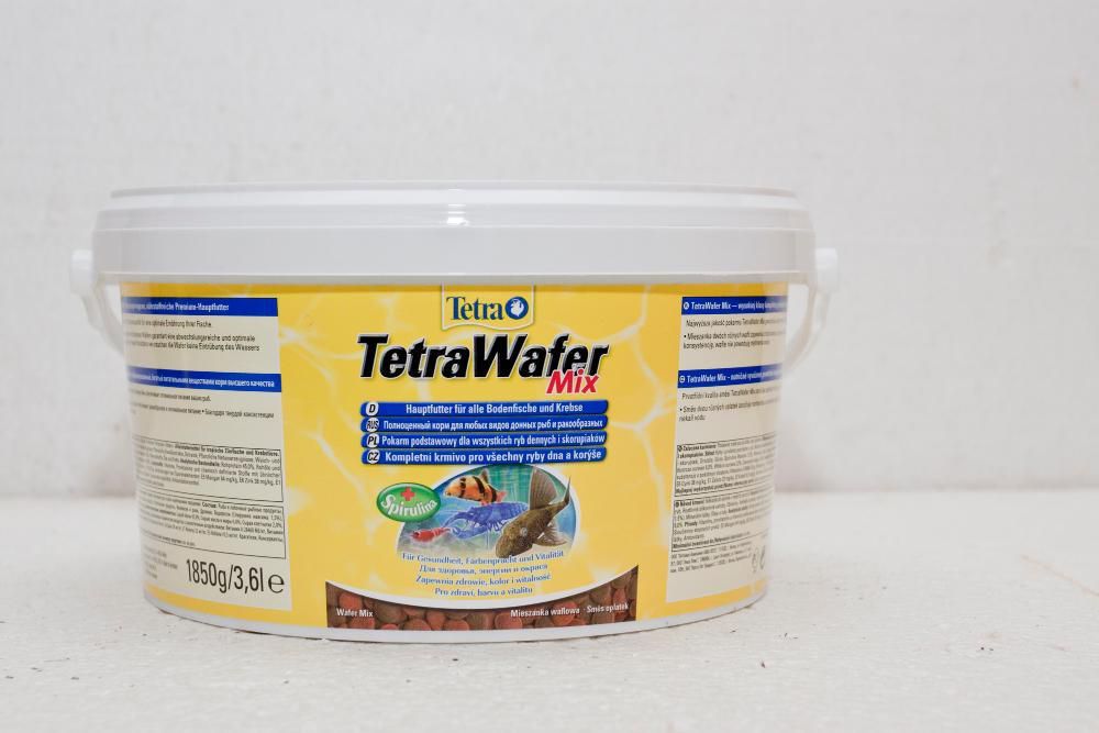 Продавам храна за рибки Tetra