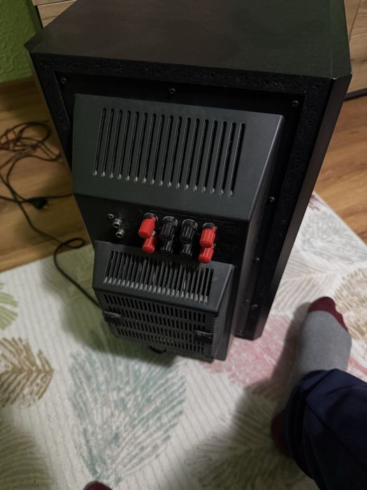 Продавам субуфер