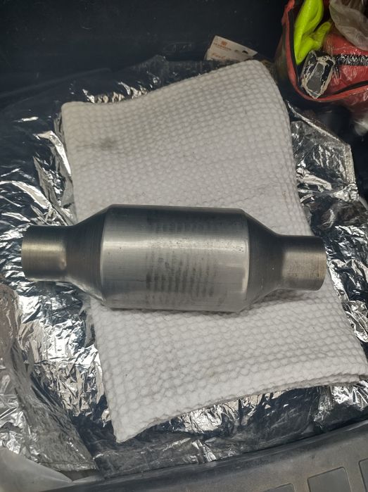 Универсален катализатор