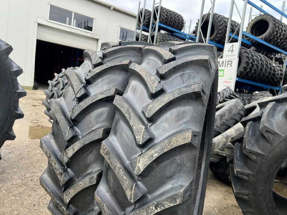 Cauciucuri marca OZKA 15.5-38 noi pentru tractor spate cu 12 pliuri