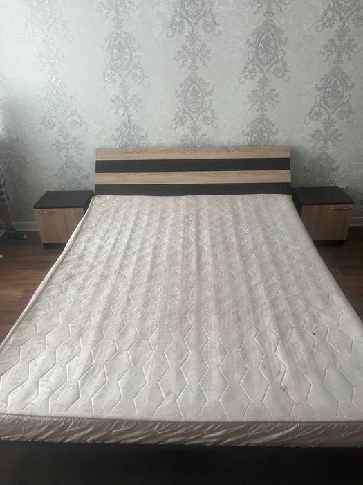 Кровать для спальни
