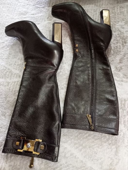 Продам сопаги кожаный Baldinini Италия не ношеные новый 40 вы размер