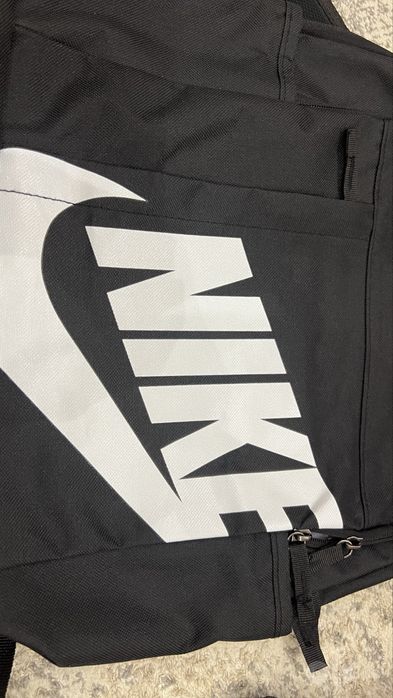 nike рюкзак черный