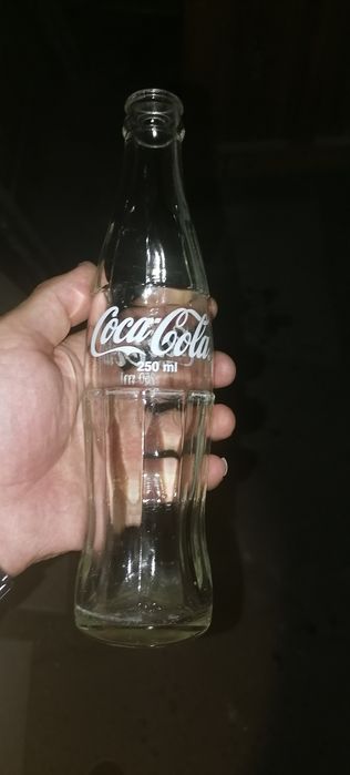 Бутылки с ящиком