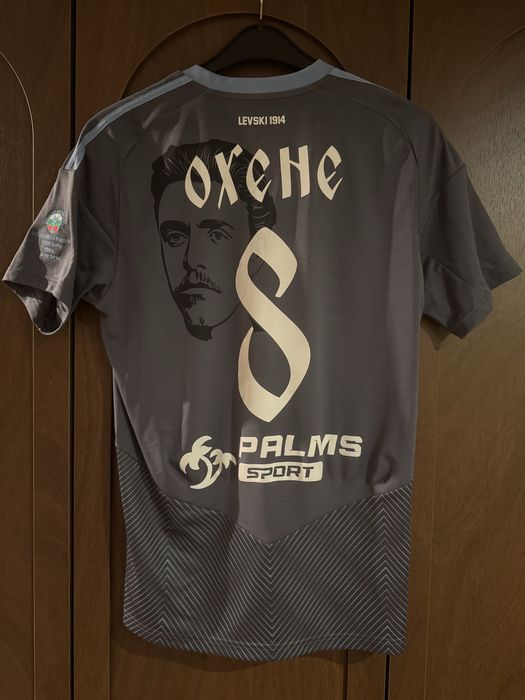 Мачова фланелка на Левски