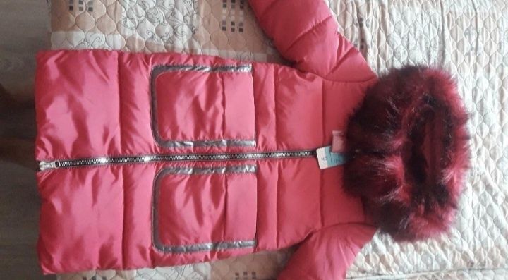 Пальто зимнее на девочку 5-6 лет