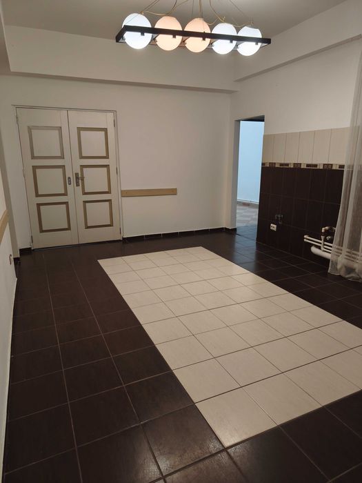 Vânzare apartament Căderea Bastiliei, Piata Romana