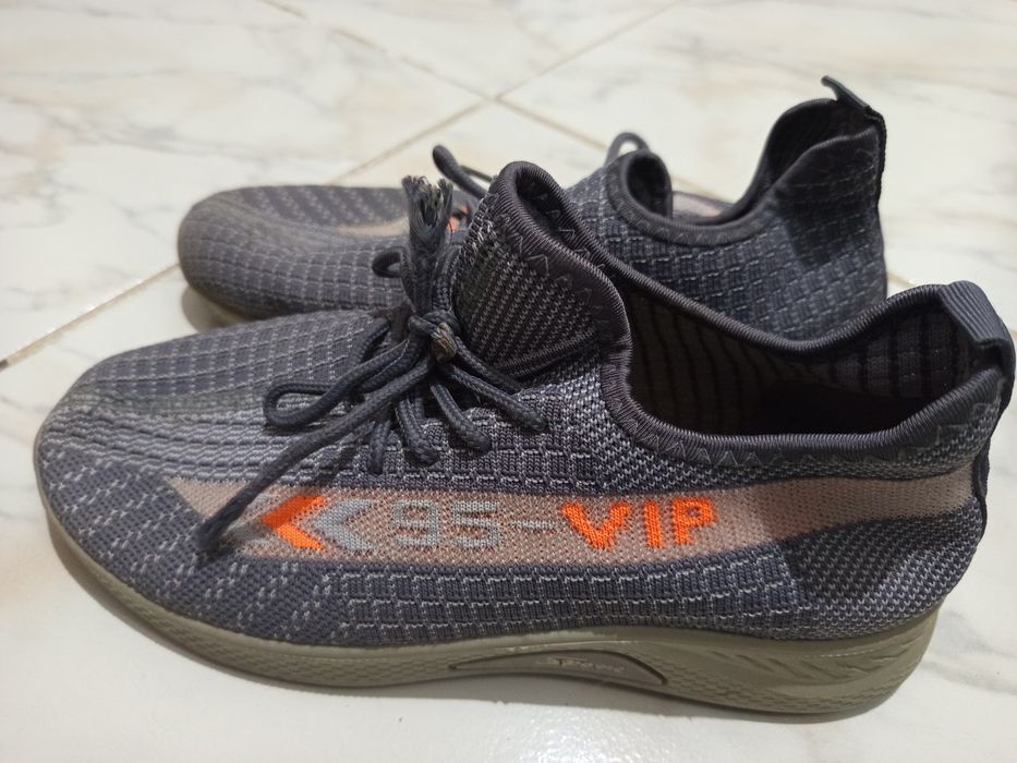 Обувь мужская 40 размер