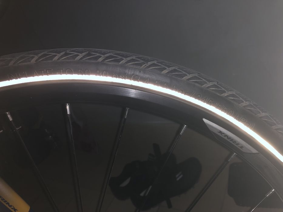 Покрышки 28  700Х38