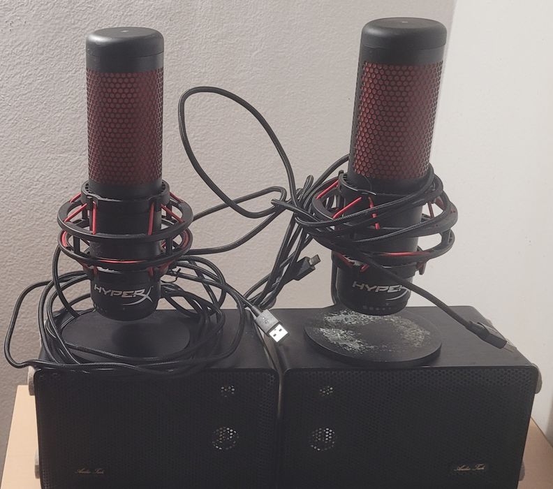 Microfoane super HyperX QuadCast cu USB de studio
