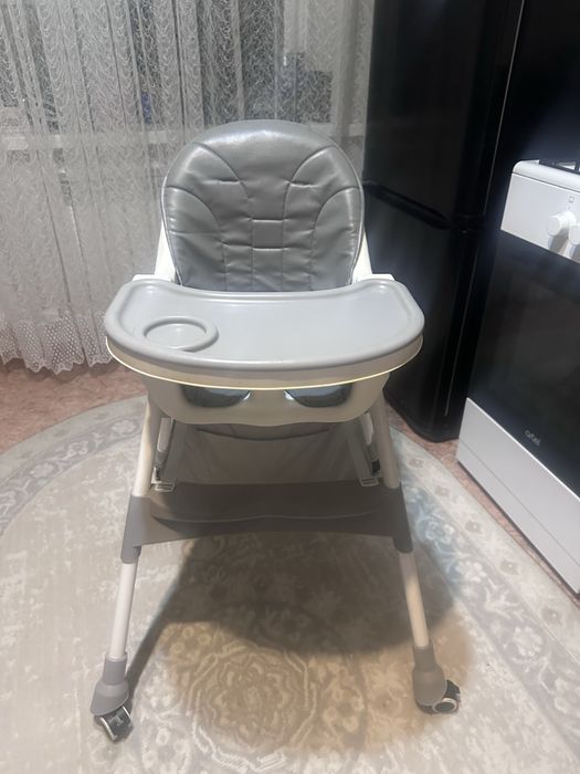 Продам детский столик