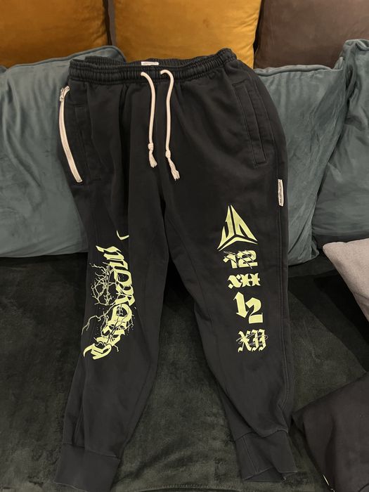 Compleu Nike Limited Edition