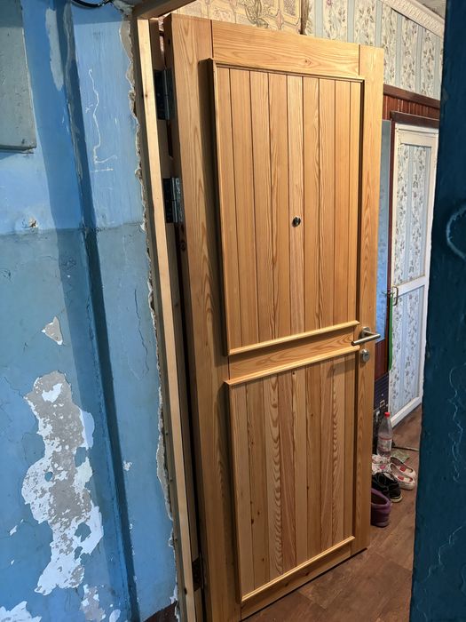 Дверь подьездная