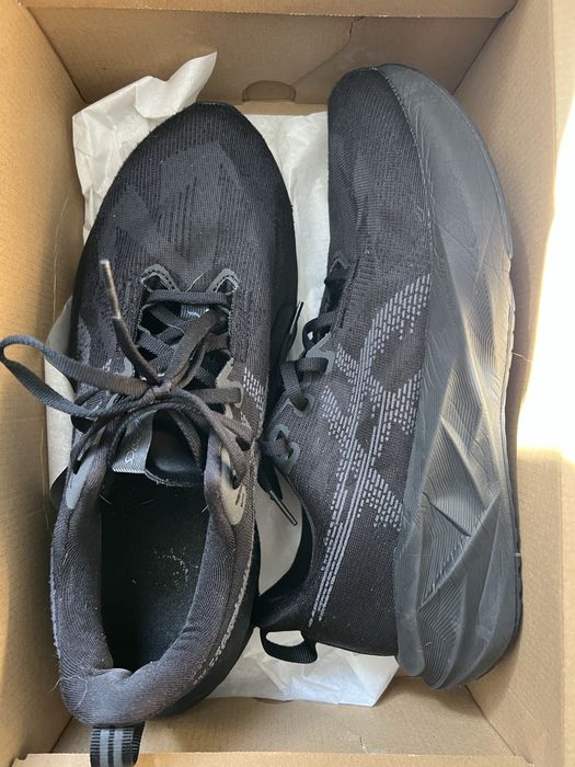 Vand Asics Novablast 5