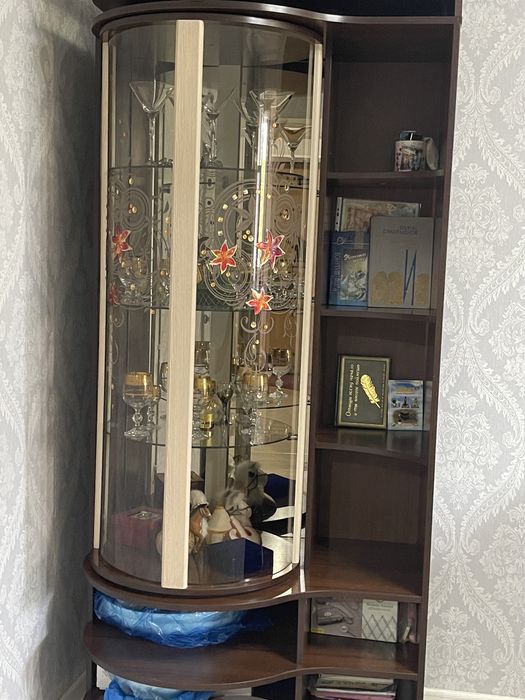 Шкаф для гостиной