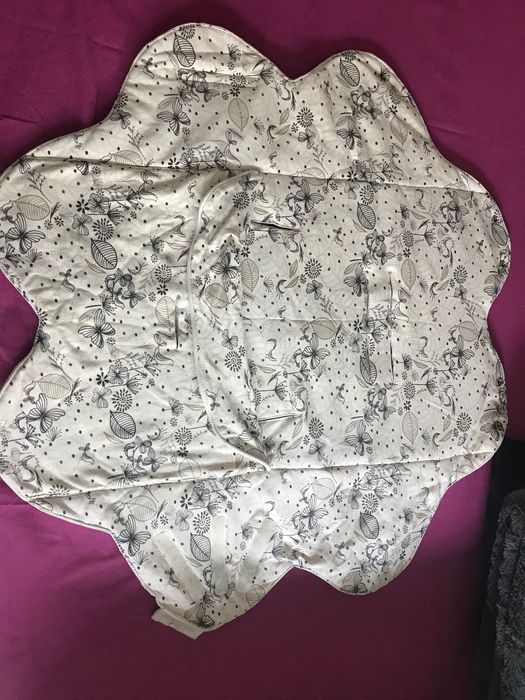 Бебешко одеяло за разходки и повиване