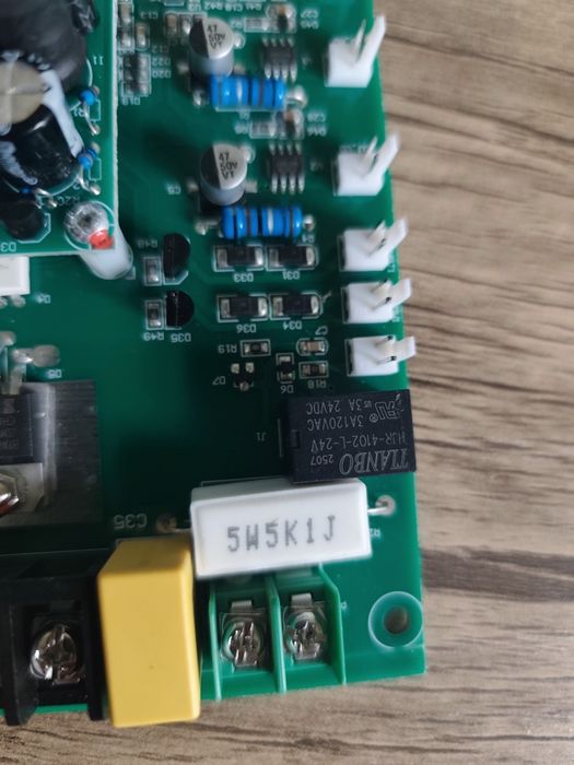 Quvvat va boshqaruv platasi/ плата питания и управления