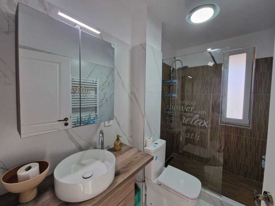 Proprietar vand casa insiruita pe colt amenajata si utilata la cheie Calea Urseni dupa Mega Image