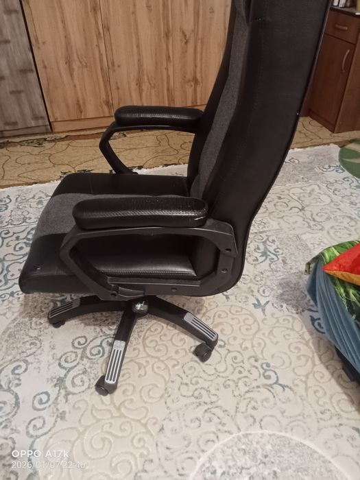 Продам кресло бу