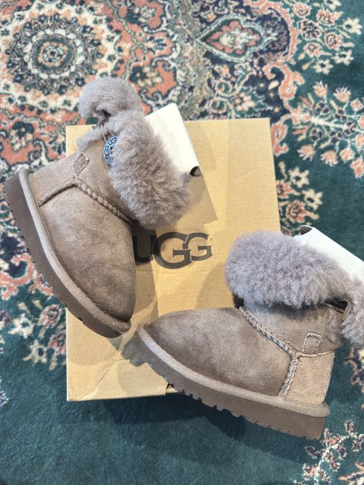 UGG детски боти 22,5