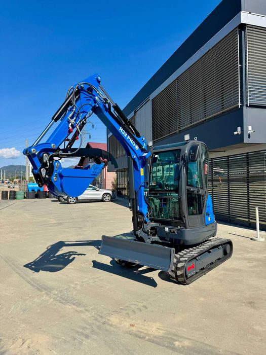 Miniexcavator RIPPA R32 PRO