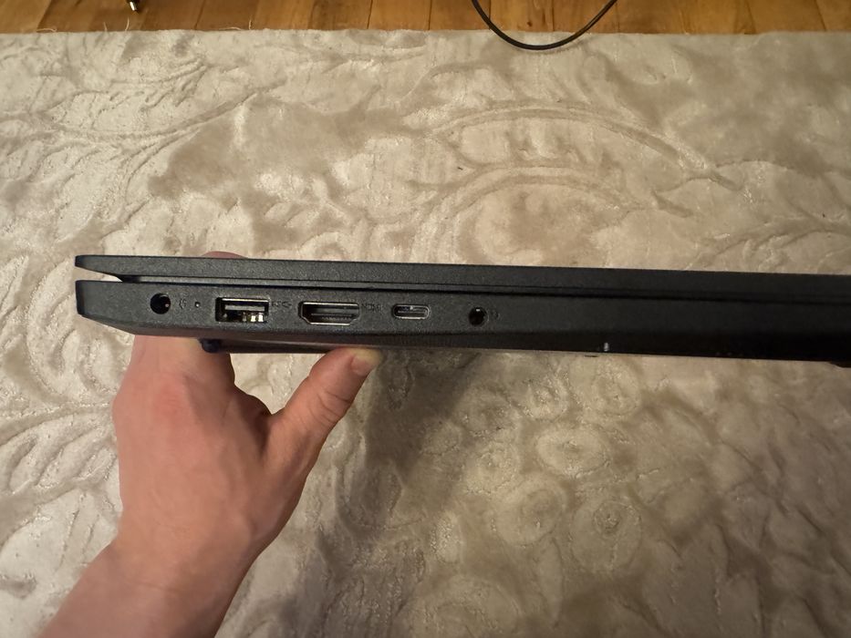 Laptop Lenovo V15 G4 IAH / i5-12500H (12 nuclee)/ 16GB RAM / 512GB SSD