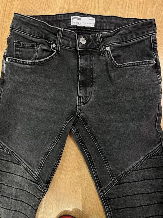 Jeans Bershka negri biker skinny - marime EUR 38