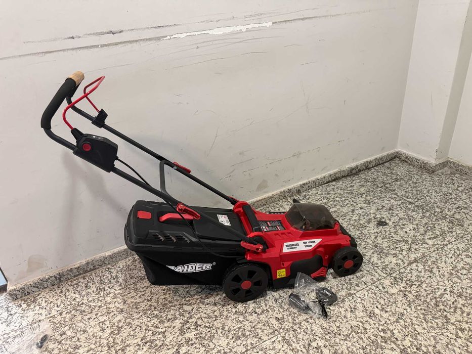 075350	R20 Косачка безч. 40V 37cm 35L 6нива 2x2Ah 300m2 RDP-BCLM20